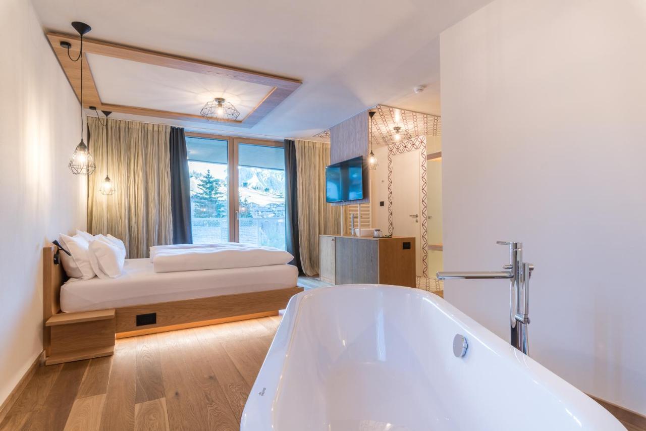 Hotel Tofana San Cassiano  Εξωτερικό φωτογραφία