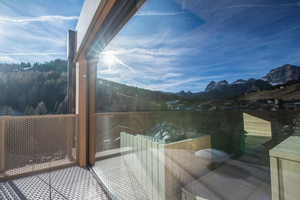 Hotel Tofana San Cassiano  Εξωτερικό φωτογραφία